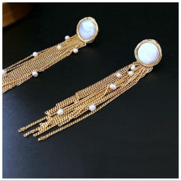 Natural Pearl Dangle Earrings - Picture 2 of 4